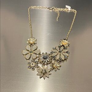 Elegant Floral Gold Necklace